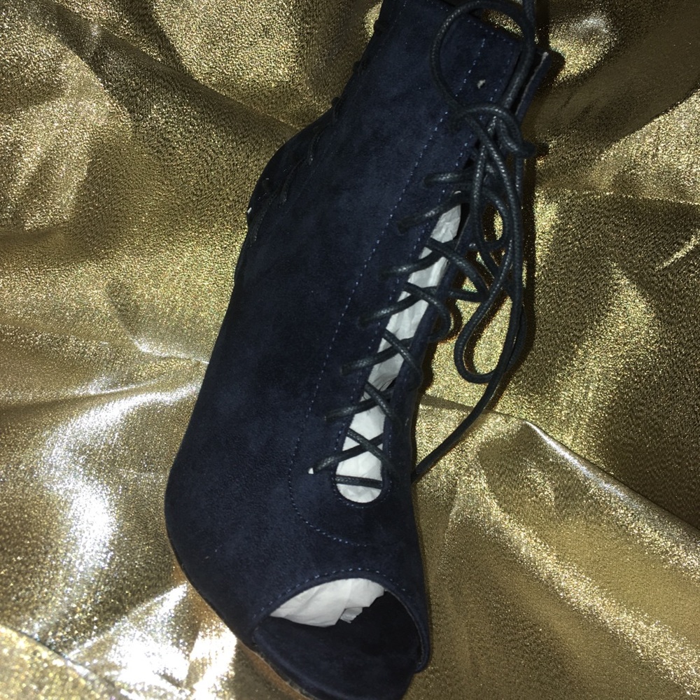 Booties - Picture 3 of 6